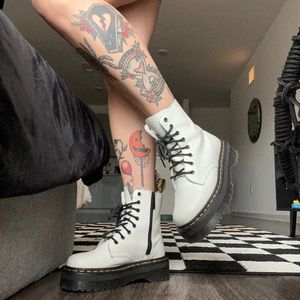 White platform Jadon Dr.Martens